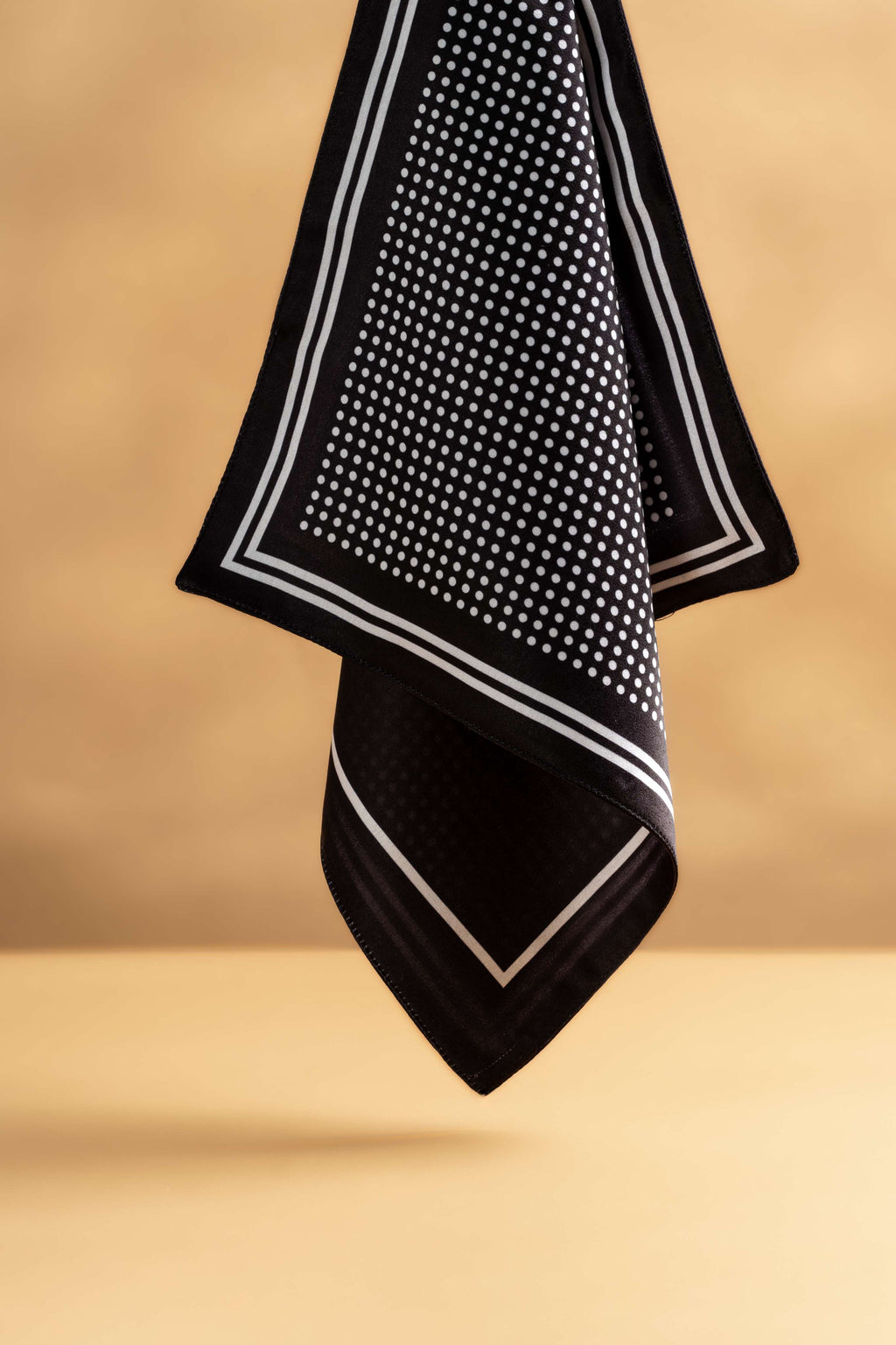 Microdot Pocket Square