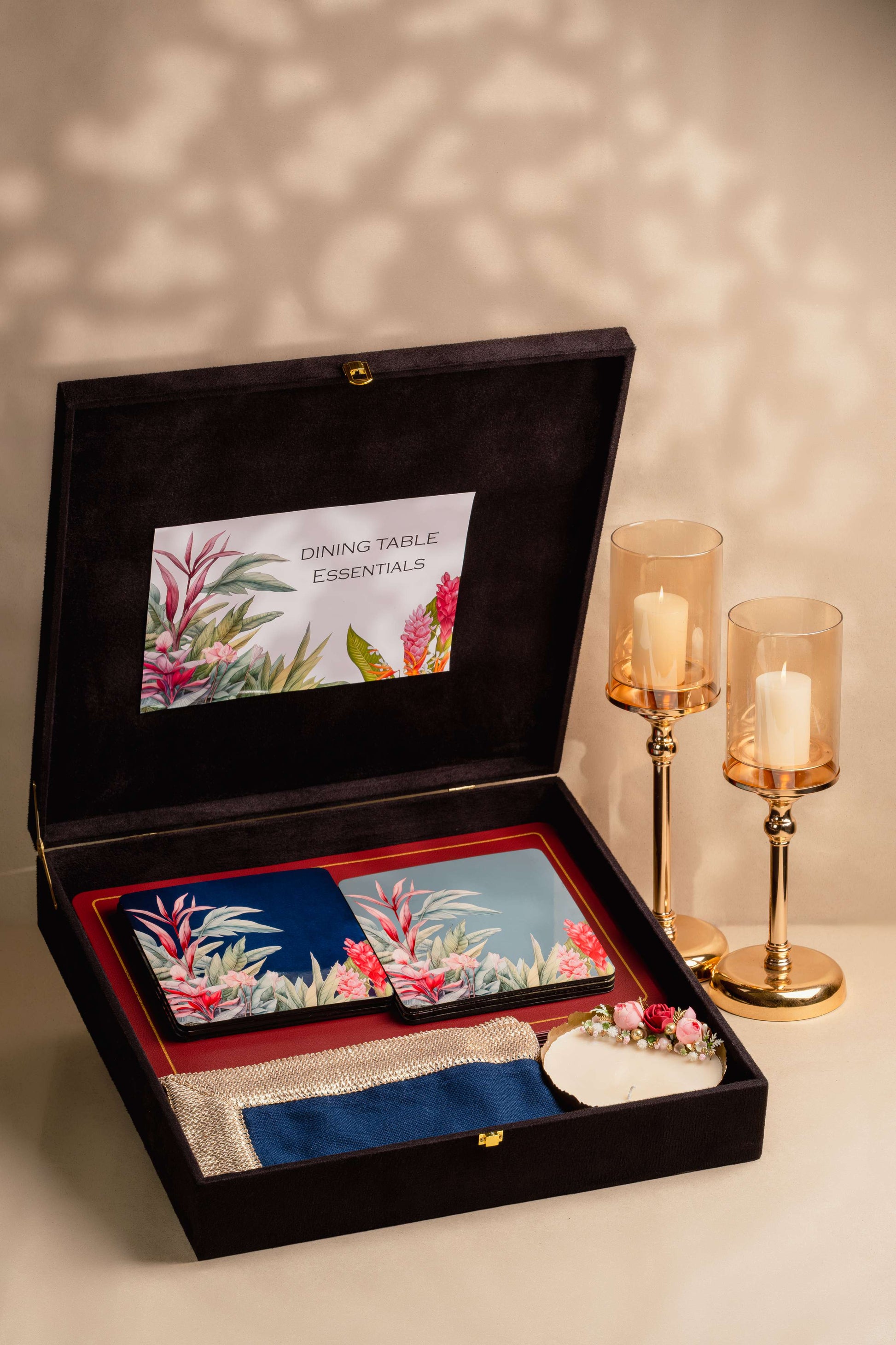 Tropical Whisper - Table Couture